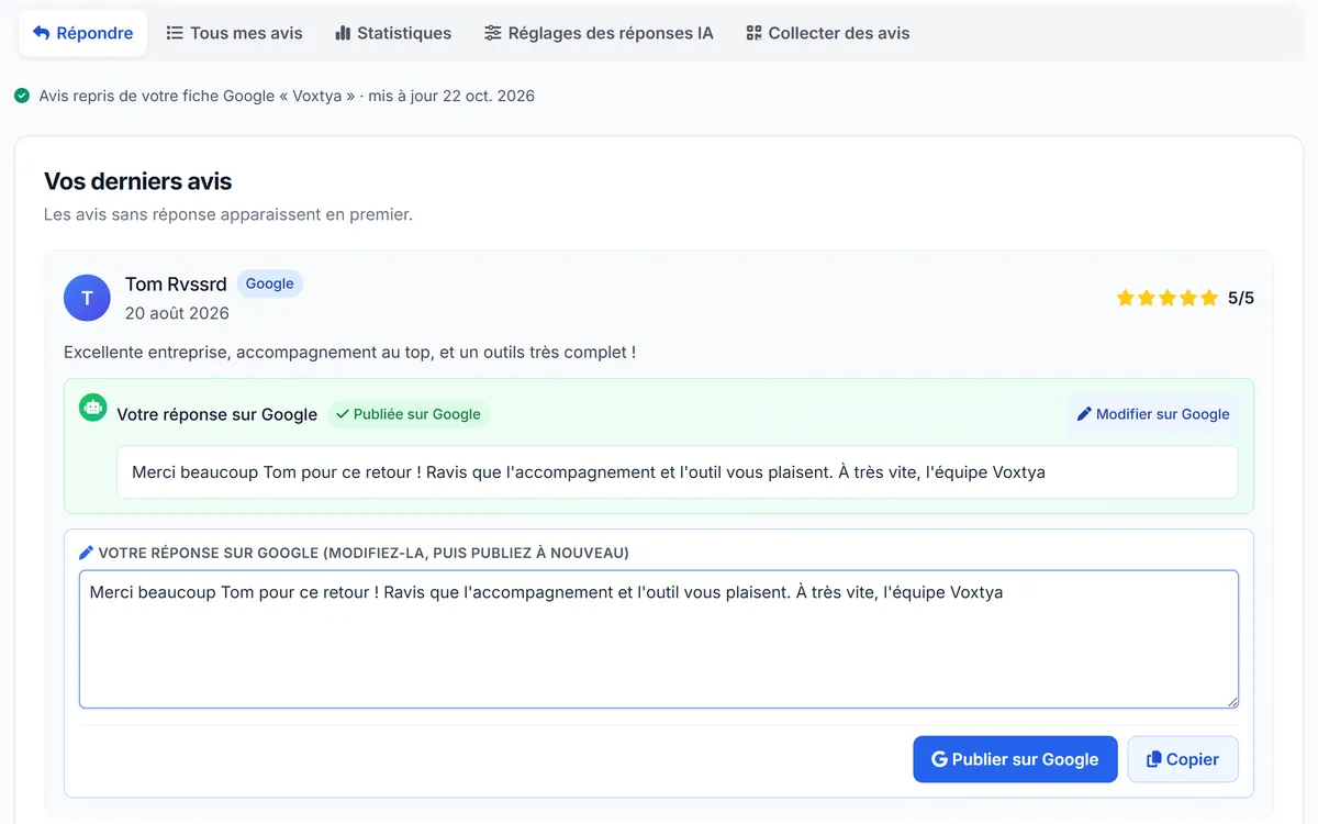 Écran « Répondre aux avis » de Voxtya avec la fiche Google reliée : avis d’un client, réponse « Publiée sur Google » et bouton « Publier sur Google » pour la modifier